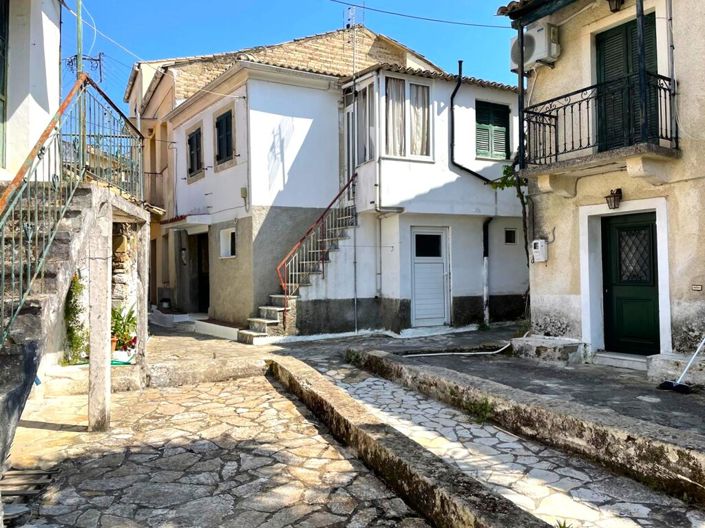 Image No.24-2 Bed Maisonette for sale