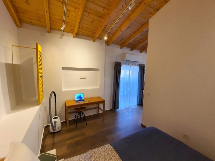 Image No.17-1 Bed Property for sale