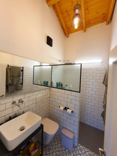 Image No.21-1 Bed Property for sale