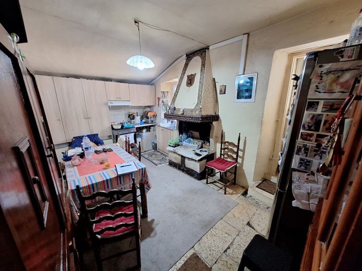 Image No.13-4 Bed Property for sale