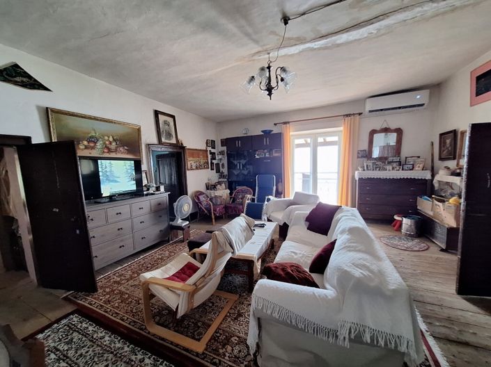 Image No.26-4 Bed Property for sale