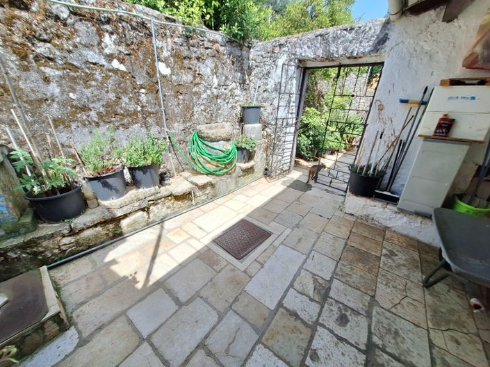 Image No.27-4 Bed Property for sale