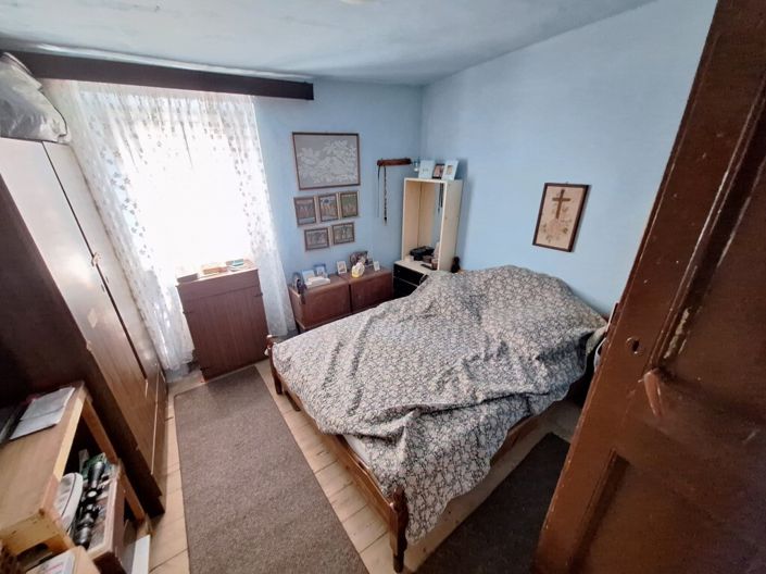 Image No.8-4 Bed Property for sale