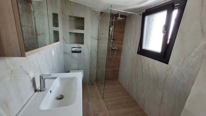 Image No.21-2 Bed Maisonette for sale