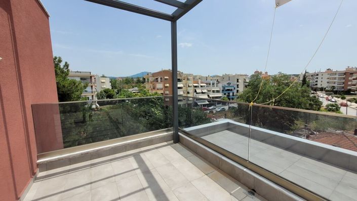 Image No.24-2 Bed Maisonette for sale