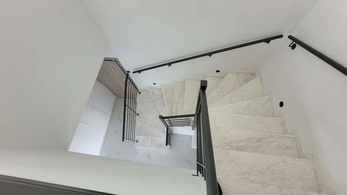 Image No.6-2 Bed Maisonette for sale