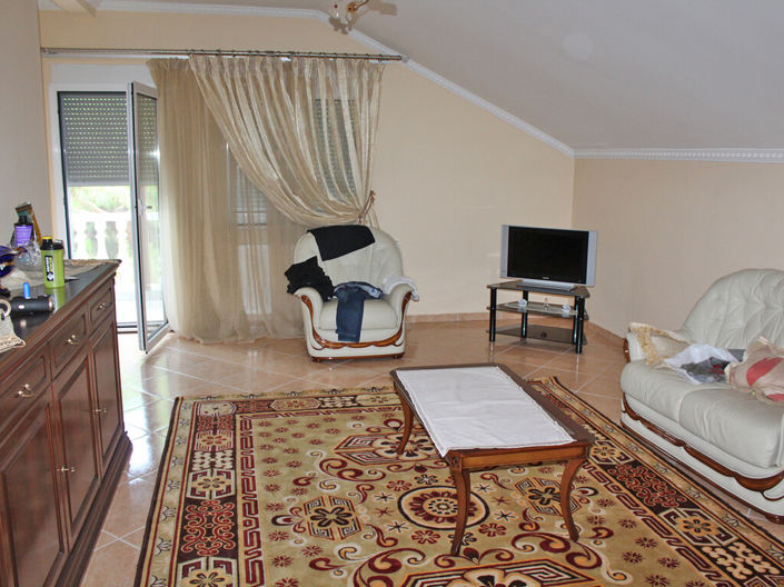 Image No.9-Propriété de 5 chambres à vendre à Katerini