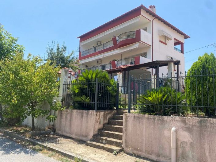 Image No.9-Propriété de 5 chambres à vendre à Halkidiki
