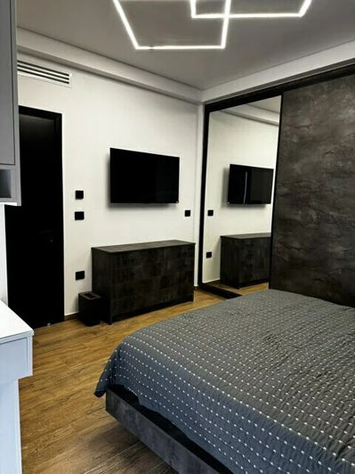 Image No.11-2 Bed Property for sale