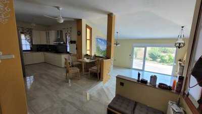 Photo 7 - Cottage 200 m² in Central Macedonia
