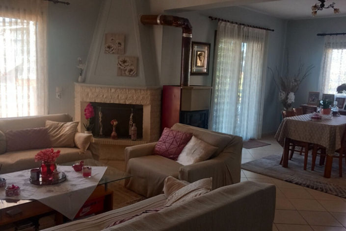 Image No.19-3 Bed Maisonette for sale