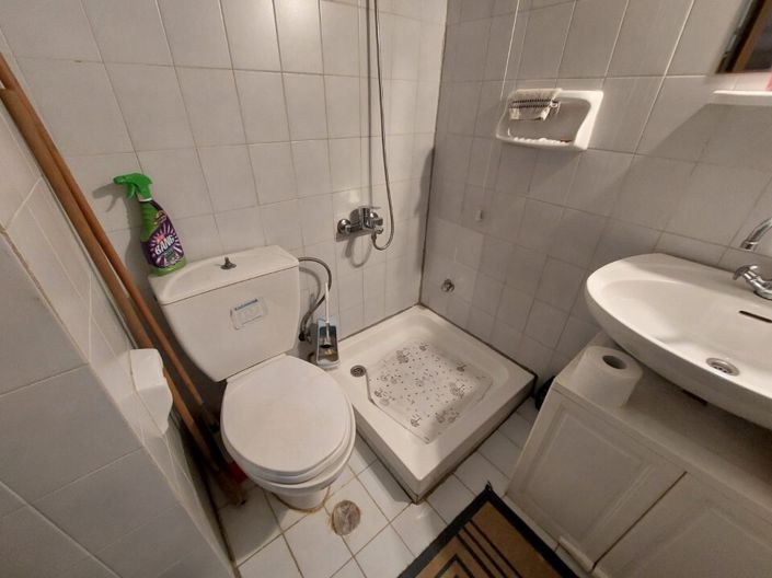 Image No.20-3 Bed Maisonette for sale