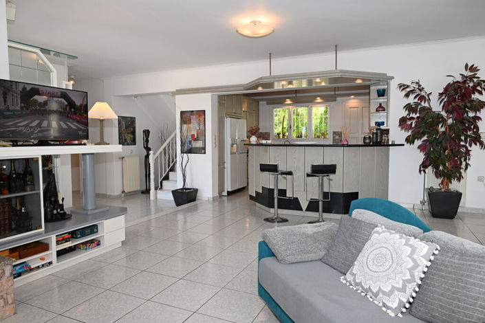 Image No.14-5 Bed Villa for sale