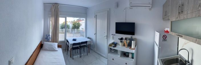 Image No.10-5 Bed Property for sale