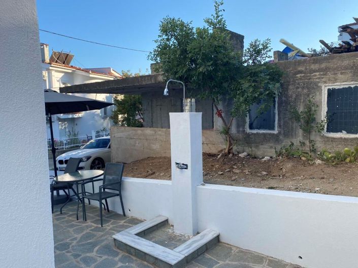 Image No.26-5 Bed Property for sale