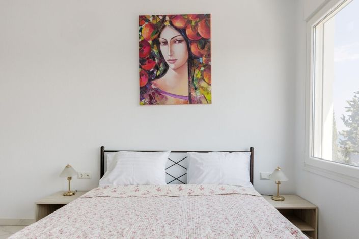 Image No.5-5 Bed Property for sale