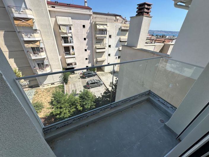 Image No.7-1 Bed Duplex for sale