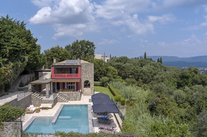 Image No.2-Villa de 6 chambres à vendre à Kontokali