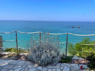 1 - Chalikouna, Maisonette