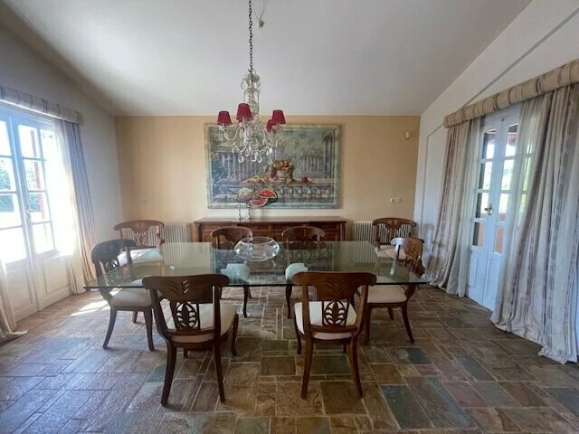 Image No.17-5 Bed Villa for sale