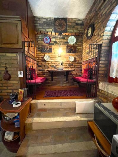 Image No.18-3 Bed Property for sale