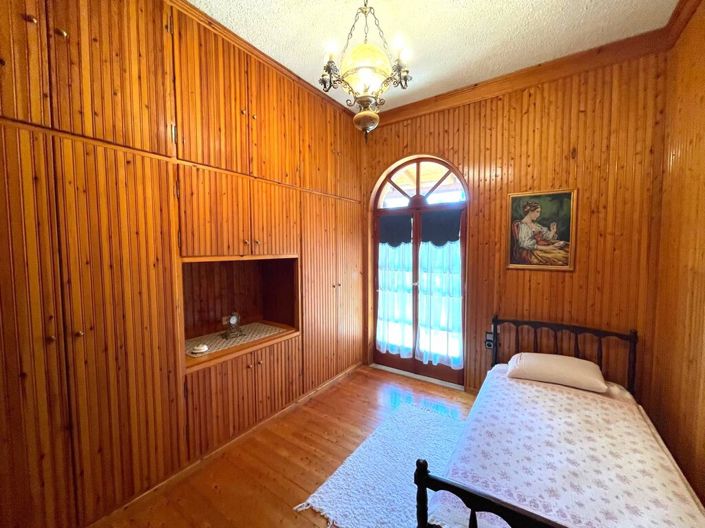 Image No.22-3 Bed Property for sale