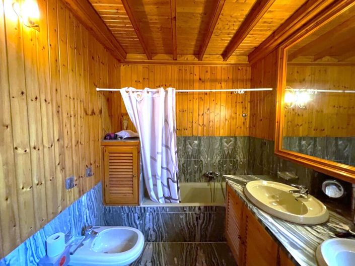 Image No.23-3 Bed Property for sale