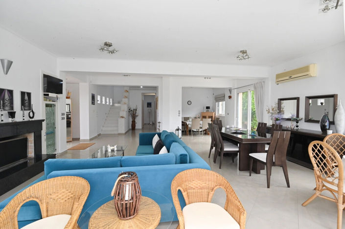 Image No.18-4 Bed Property for sale