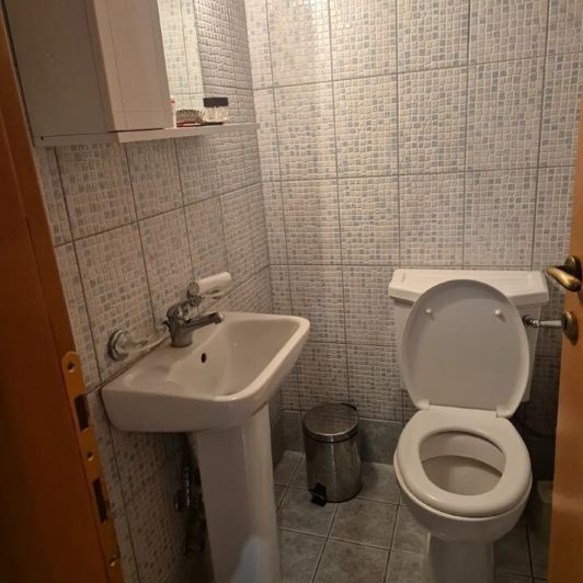 Image No.9-3 Bed Maisonette for sale