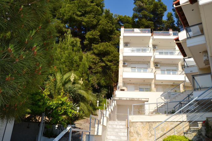 Image No.2-3 Bed Maisonette for sale