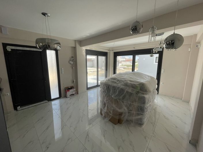 Image No.19-3 Bed Villa for sale