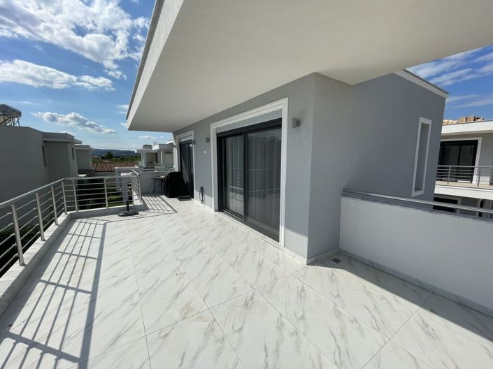 Image No.23-3 Bed Villa for sale