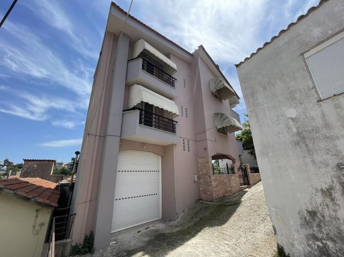 Image No.13-3 Bed Maisonette for sale