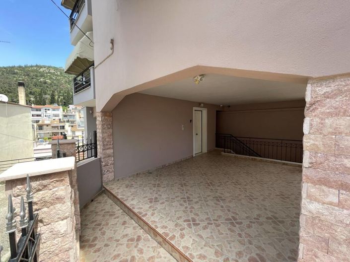 Image No.15-3 Bed Maisonette for sale