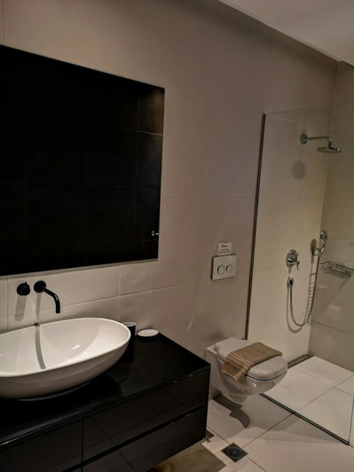 Image No.14-3 Bed Property for sale