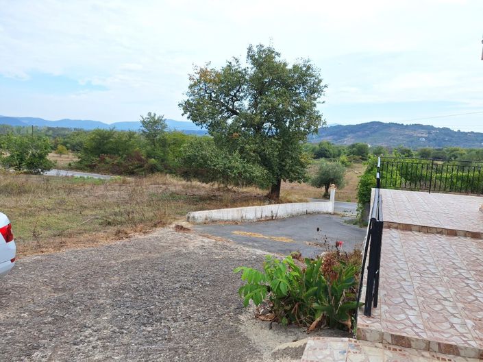 Image No.15-3 Bed Property for sale