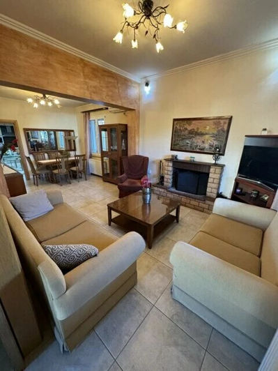 Image No.1-Propriété de 4 chambres à vendre à Leheo