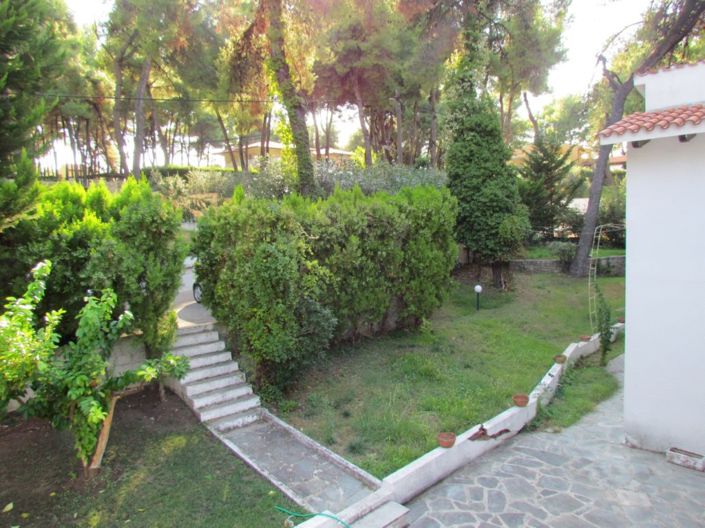 Image No.13-2 Bed Property for sale