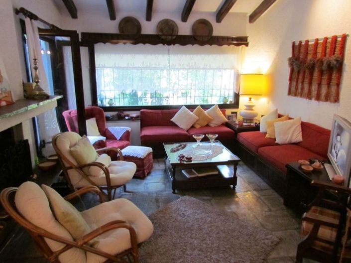 Image No.14-2 Bed Property for sale