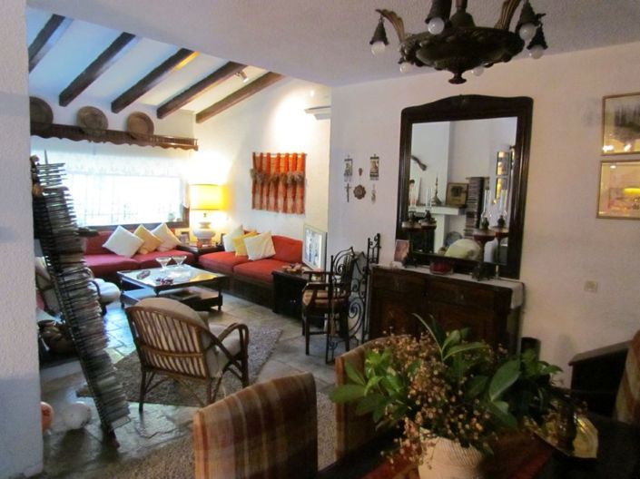 Image No.16-2 Bed Property for sale