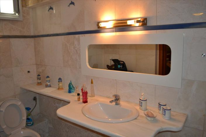 Image No.24-3 Bed Maisonette for sale