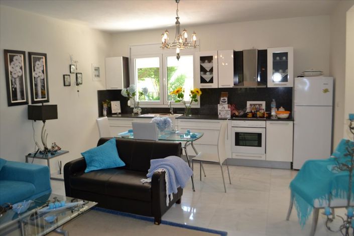 Image No.7-3 Bed Maisonette for sale