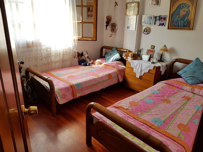 Image No.13-5 Bed Property for sale