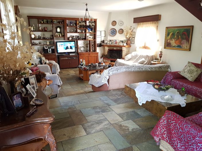 Image No.7-5 Bed Property for sale