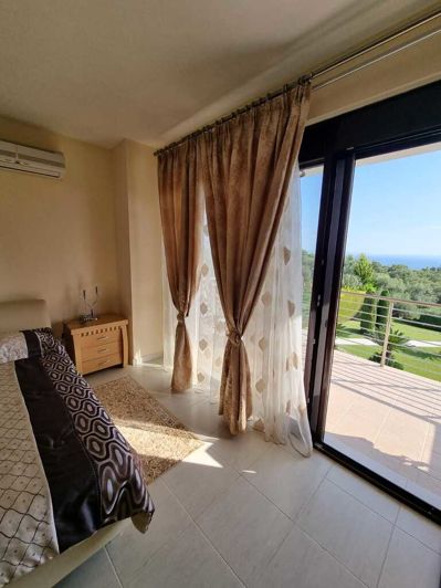 Image No.16-2 Bed Property for sale