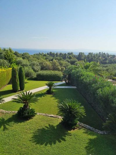 Image No.2-2 Bed Property for sale