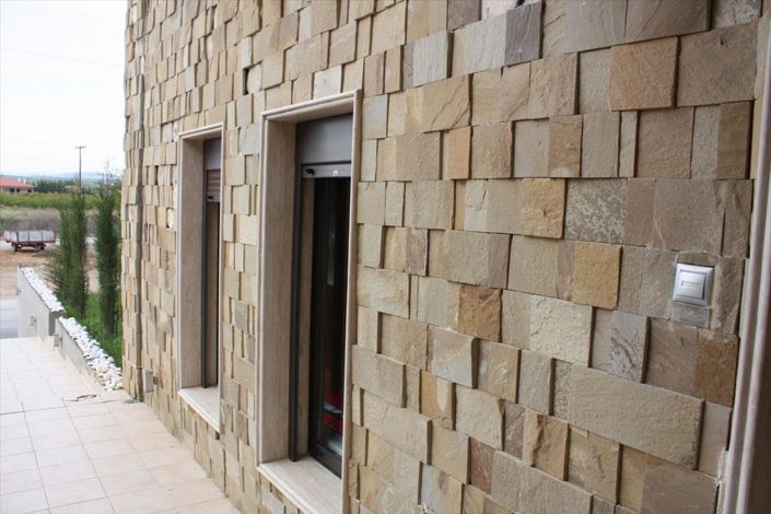 Image No.9-3 Bed Property for sale