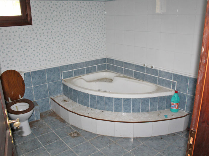 Image No.16-3 Bed Property for sale