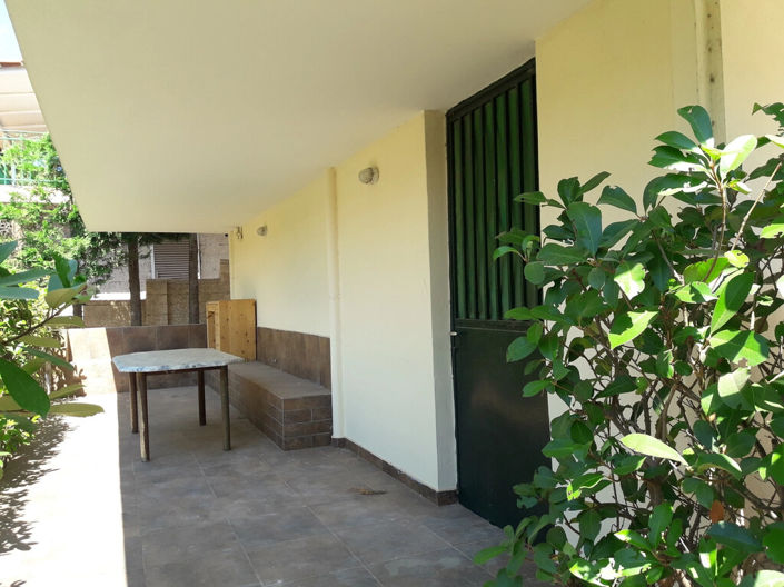 Image No.13-2 Bed Property for sale