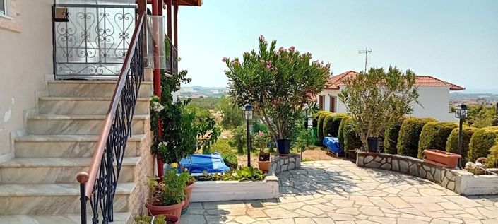 Image No.16-2 Bed Property for sale